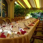 L' Escapade & Restaurant