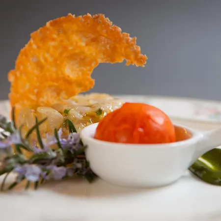 L' Escapade & Restaurant Le Pradet