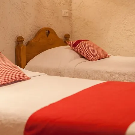 L' Escapade & Restaurant 3*