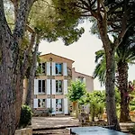Hotel L' Escapade & Restaurant Le Pradet