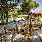 Hotel L' Escapade & Restaurant 3*