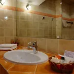 L' Escapade & Restaurant 3*