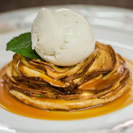 Otel L' Escapade & Restaurant 3*