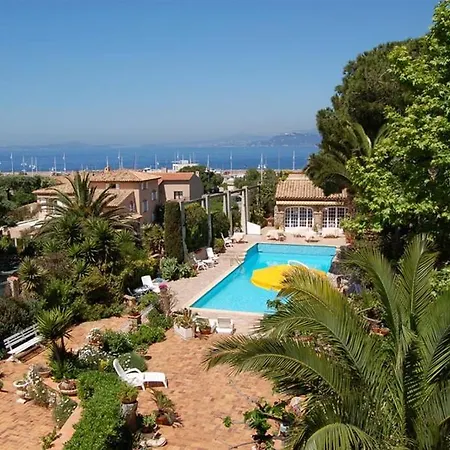 L' Escapade & Restaurant Otel 3*