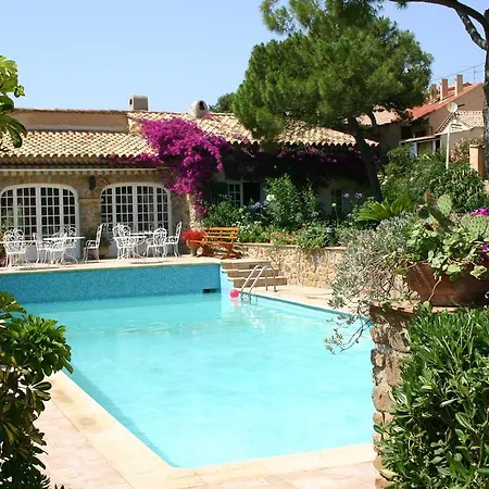 L' Escapade & Restaurant Le Pradet