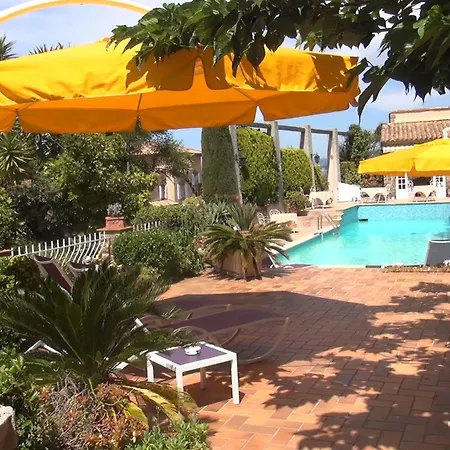 L' Escapade & Restaurant