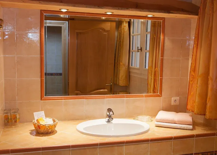 L' Escapade & Restaurant