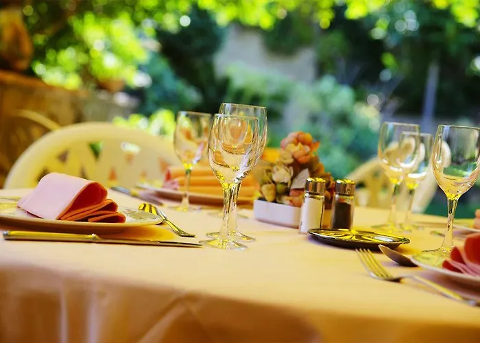 L' Escapade & Restaurant Le Pradet