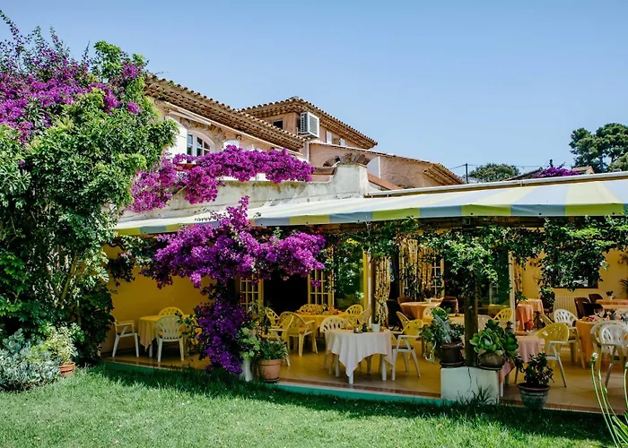 L' Escapade Hôtel&restaurant Le Pradet