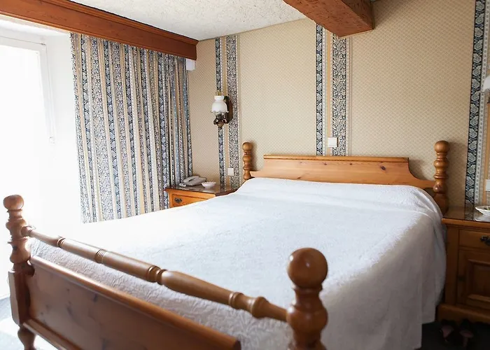 L' Escapade & Restaurant Hotel Le Pradet