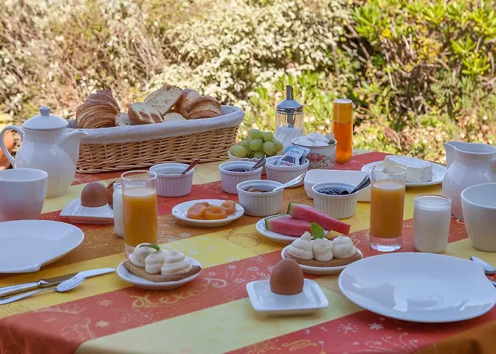 L' Escapade & Restaurant 3* Le Pradet