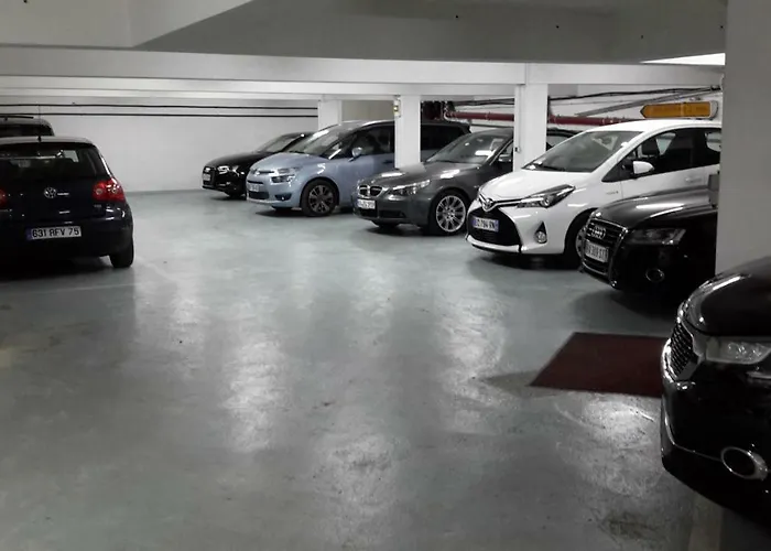 L' Escapade & Restaurant 3*